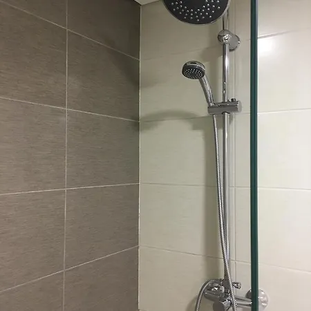 Amelia's House Hostel *